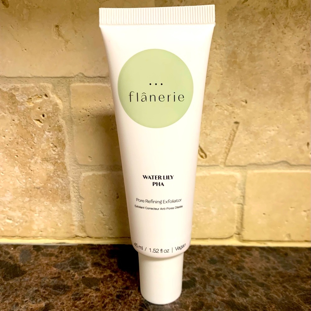 Flanerie Water Lily PHA Pore Refining Exoliator